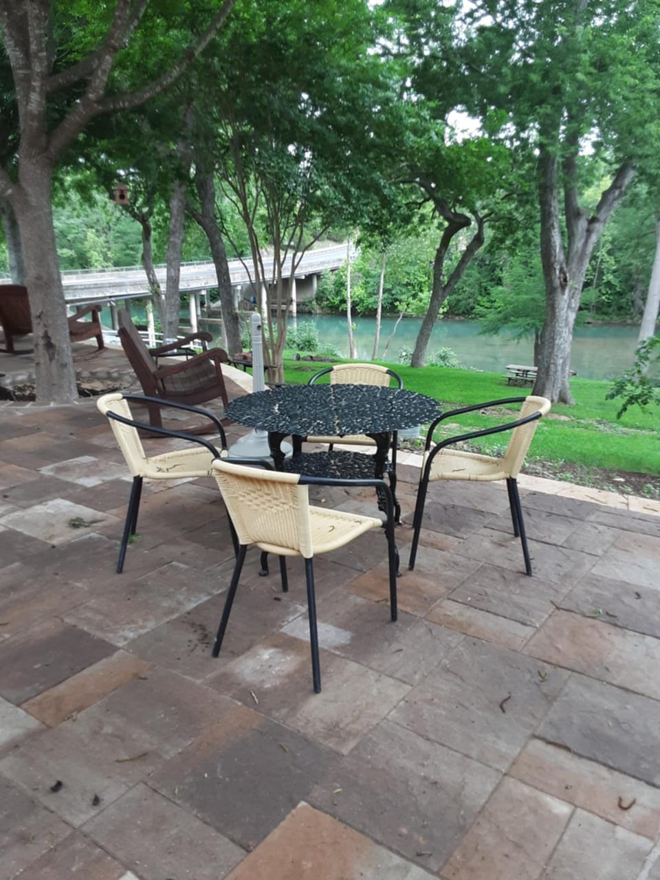 Horseshoe Riverside Lodge Hotel in Canyon Lake