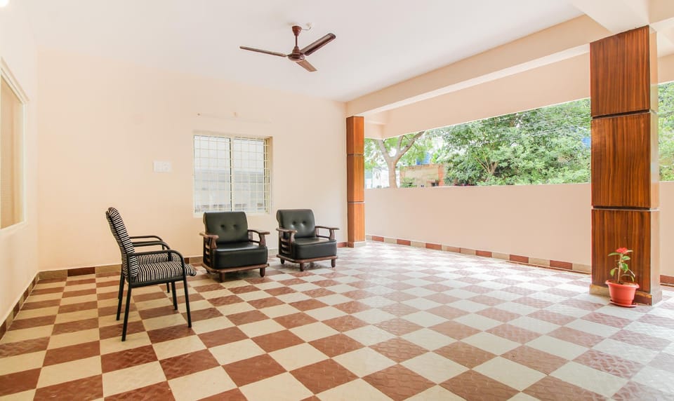 Itsy Hotels Riyas Grand Hotel in Tirupati