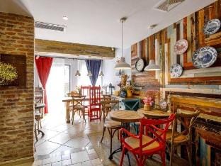 lake light Homestay Hotel in Hangzhou
