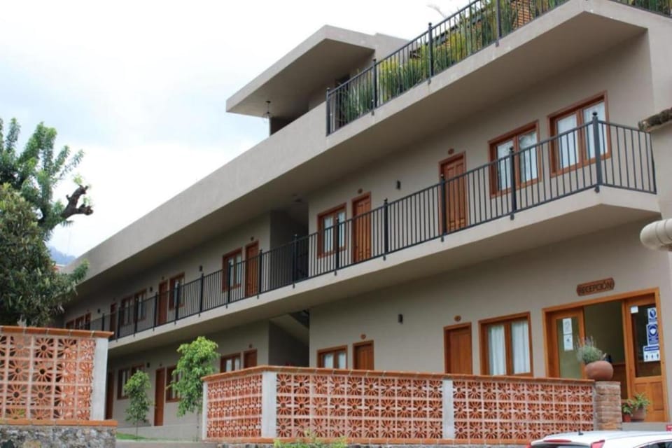 Artesanos 11 Hotel in Tepoztlan