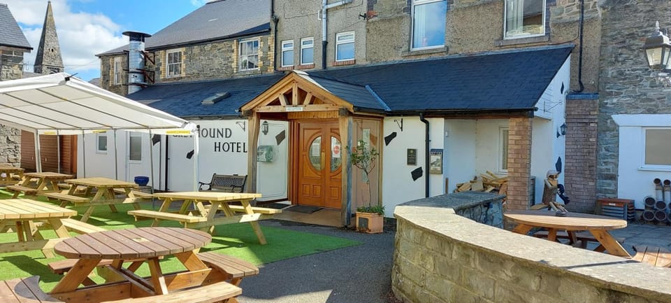 Greyhound Hotel Hotel in Wales