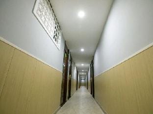 Nanjing Another Day Light Luxury Hotel (Gaoli Auto Parts City Wanshou Commercial Street Branch) Hotel in Nanjing