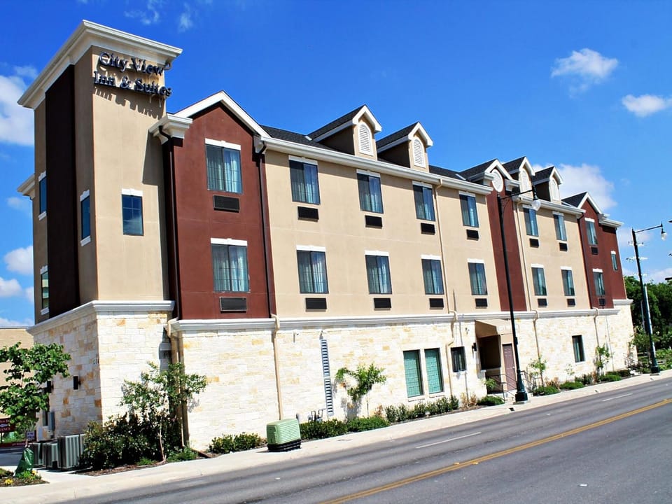 City View Inn & Suites Hotel in San Antonio