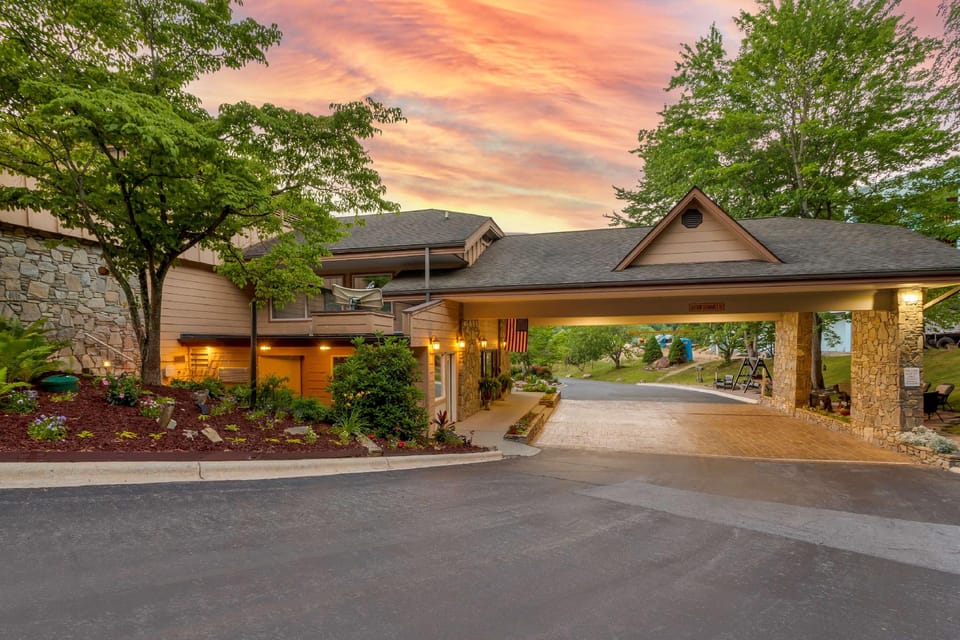 Best Western Smoky Mountain Inn Hotel in Waynesville