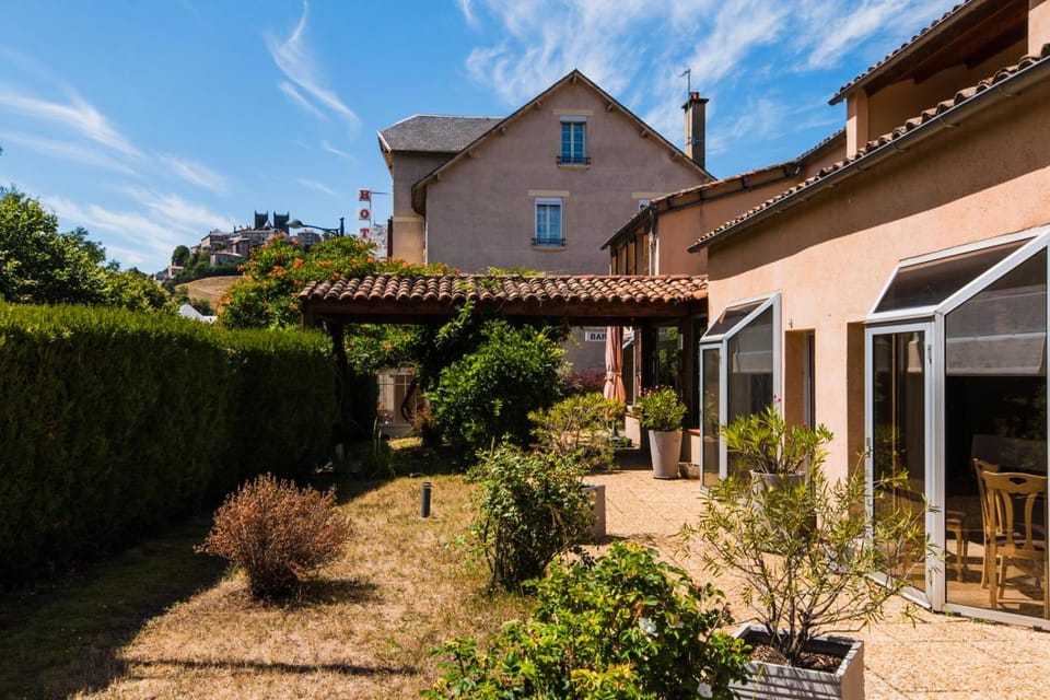 Les Messageries Hotel in Saint-Flour