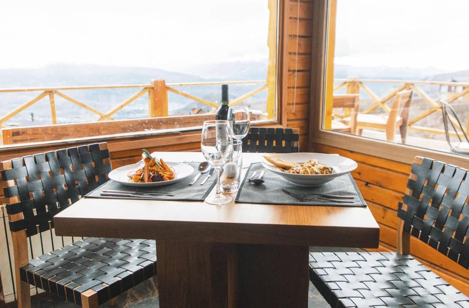 El Refugio Ski & Summer Lodge Hotel in Neuquén Province, Argentina