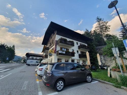 ALBERGO BAR RISTORANTE DOLOMIA Hotel in Trentino-South Tyrol
