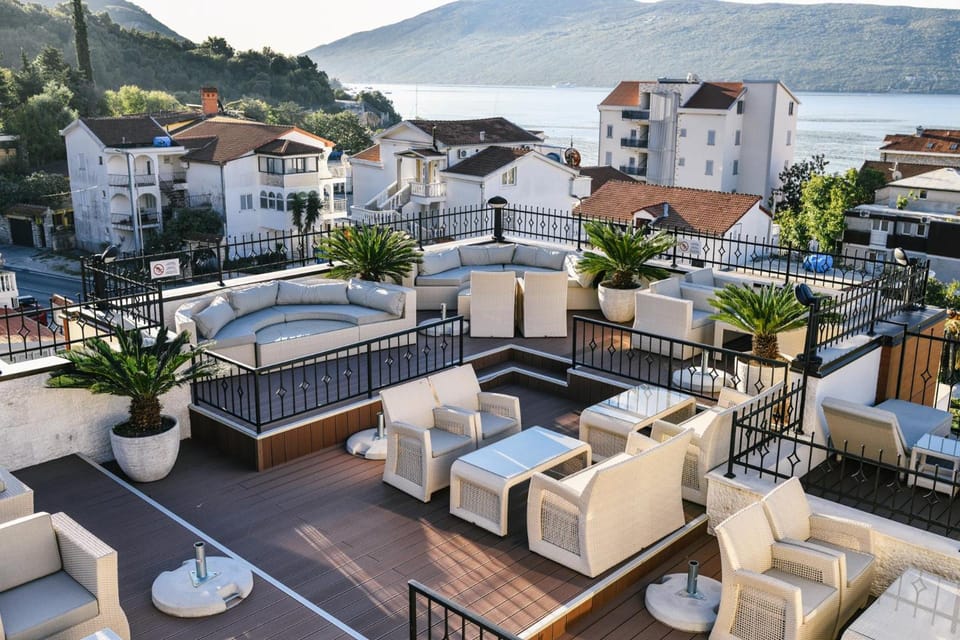 Bar/lounge