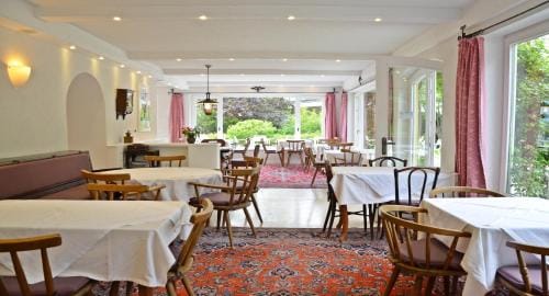Hotel Seehof Hotel in Carinthia, Austria