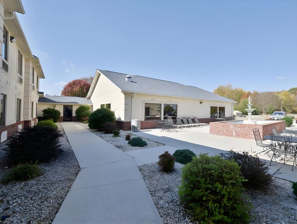 Baymont by Wyndham Albany Hotel in Kentucky