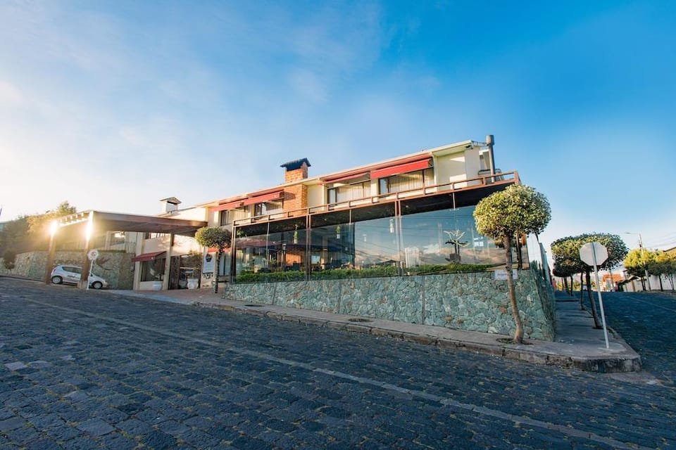 Quindeloma Art Hotel & Gallery Hotel in Riobamba