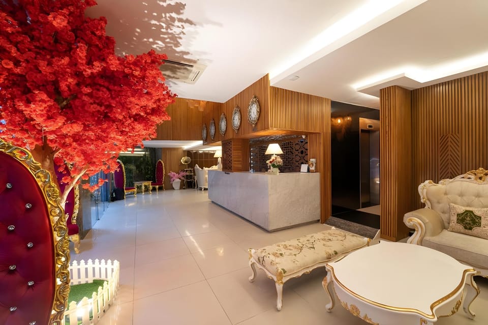 The White Hotel 1 Hotel in Ho Chi Minh City