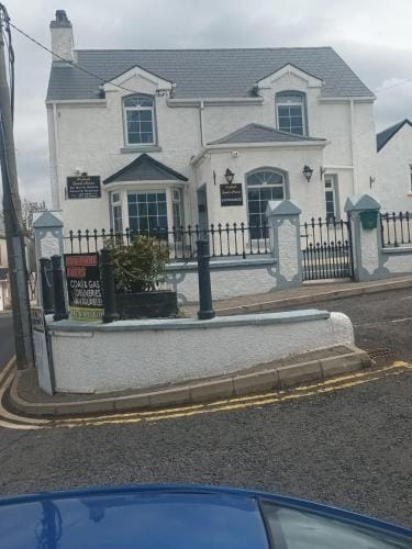 Ardhill House The Diamond, in the Heart of Ardara Town , F94 C7X9 Hotel in County Donegal