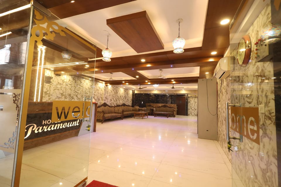 Airport Hotel The Paramont Hotel in New Delhi
