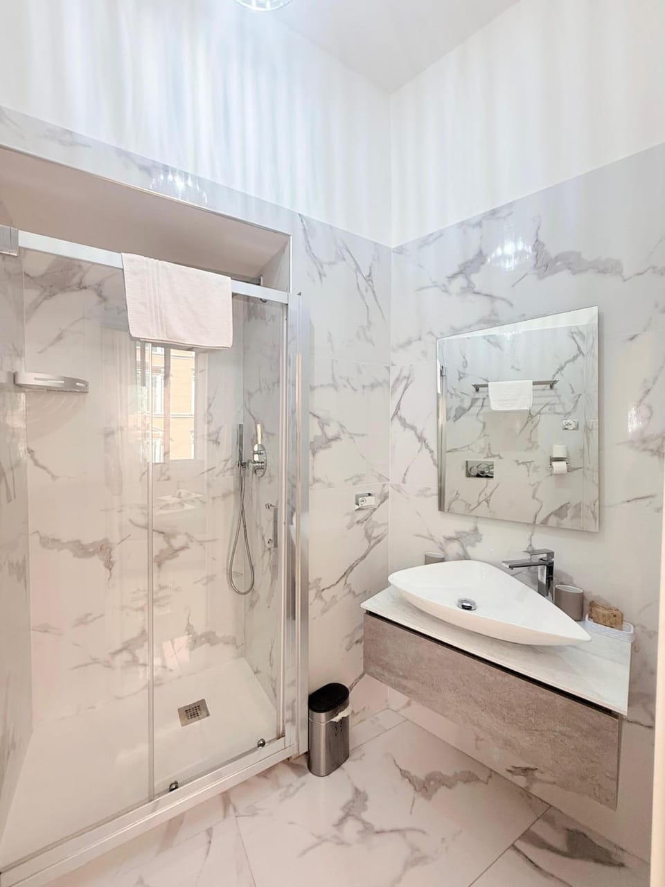 San Pietro Rooms 84 Hotel in Rome