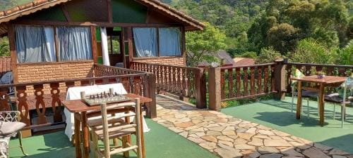 Pousada Chale Cantinho Verde Inn in Visconde de Mauá