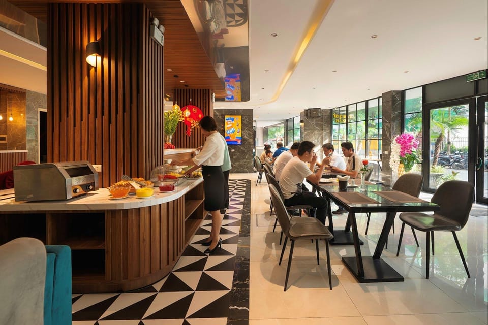 Hanoi Ping Luxury Hotel Hotel in Laos