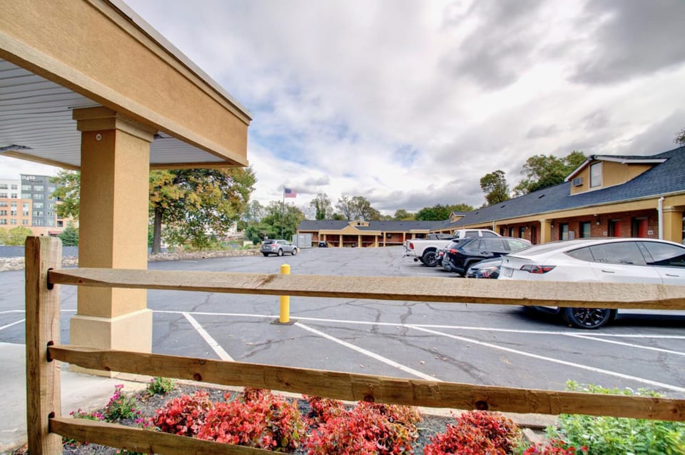 Budget Inn Falls Church Motel in Falls Church