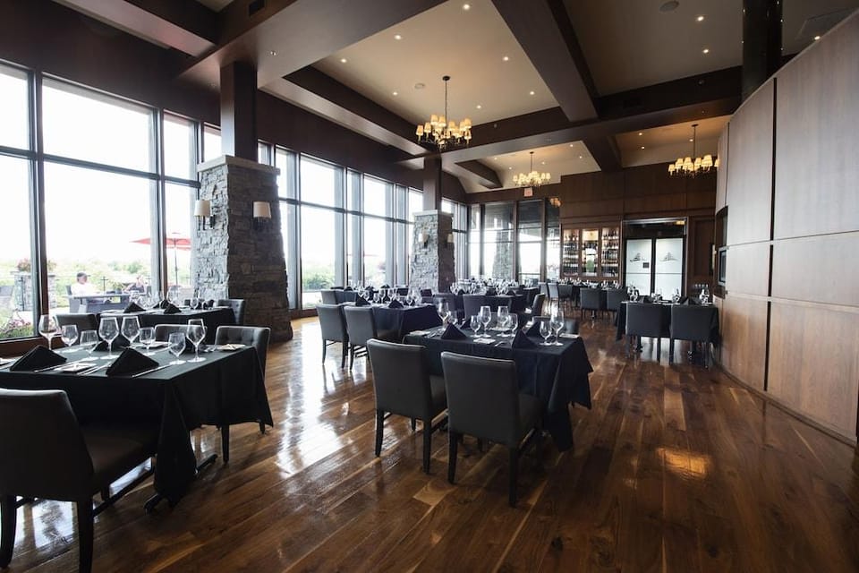 Muskoka Bay Resort Hotel in Gravenhurst