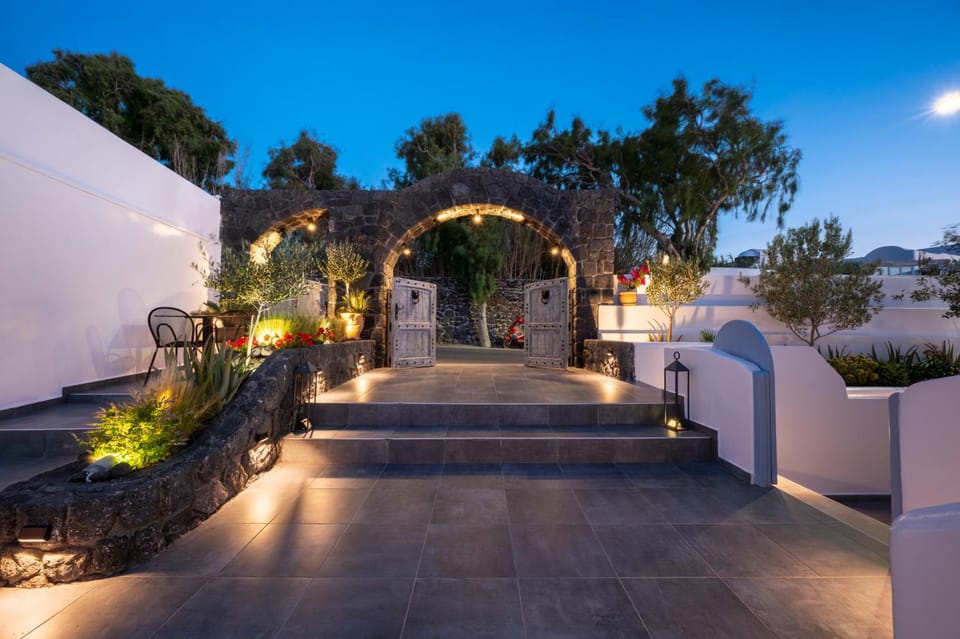Sole d'oro Luxury Suites Hotel in Oia
