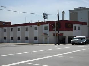 Jets Motor Inn Hotel Motel in Briarwood