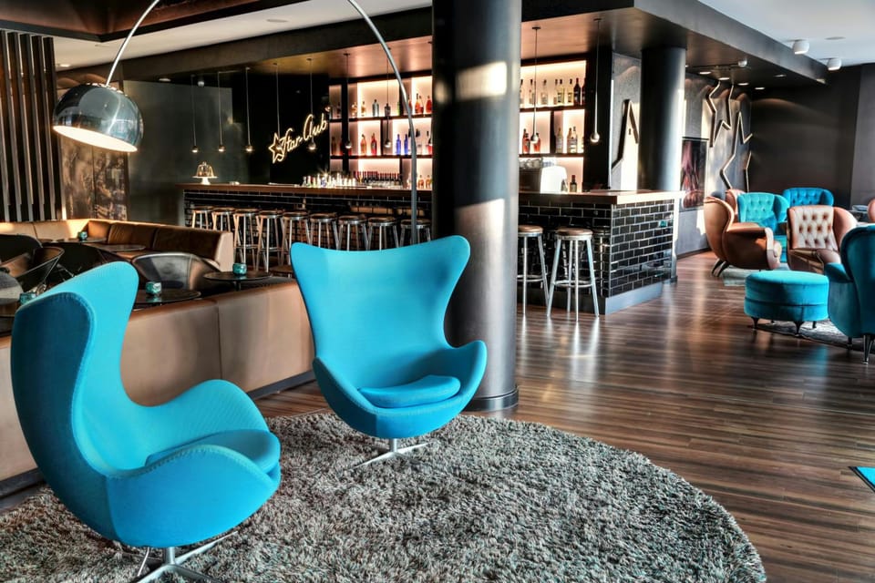 Bar/lounge