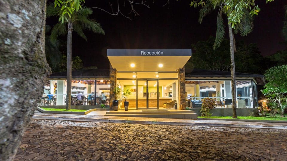 Pirayu Lodge Resort Hotel in Puerto Iguazú