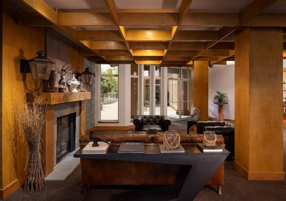 The Cove Lakeside Resort Resort in West Kelowna