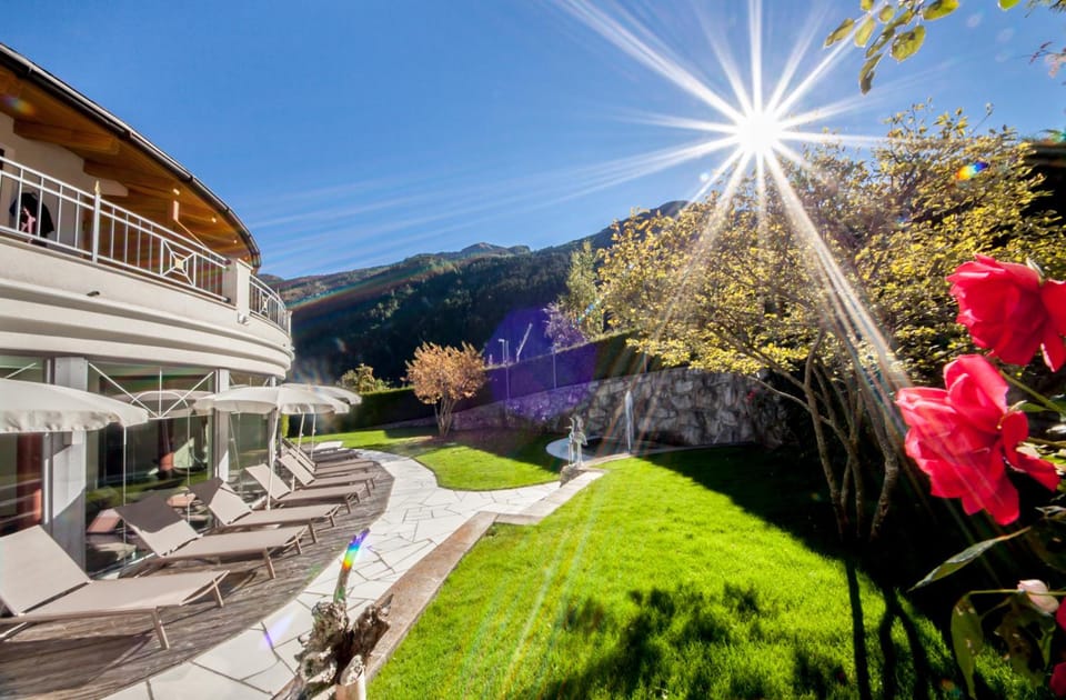 Wellnesshotel Liun B&B Hotel in Canton of Grisons