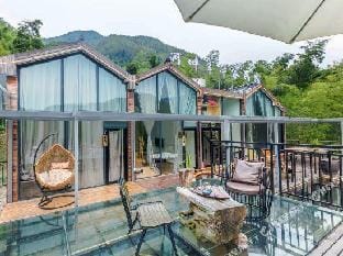 Hepan Zhanghuajia Guesthouse Hotel in Zhejiang