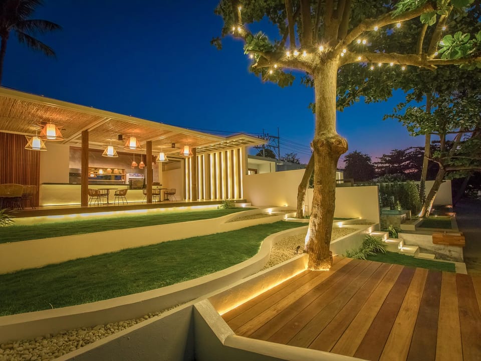 White Whale Beachfront Pool Villa Resort in Ko Samui