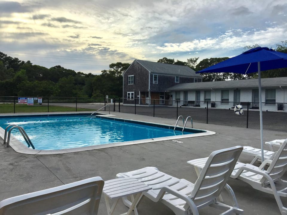 Kingfisher Lodging Motel in Yarmouth Port