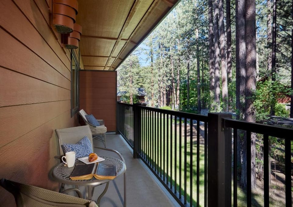 Black Bear Lodge Hotel in South Lake Tahoe