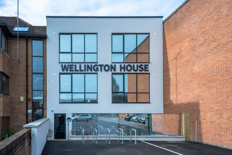 Wellington House by Celador Apartments Hotel in Reading