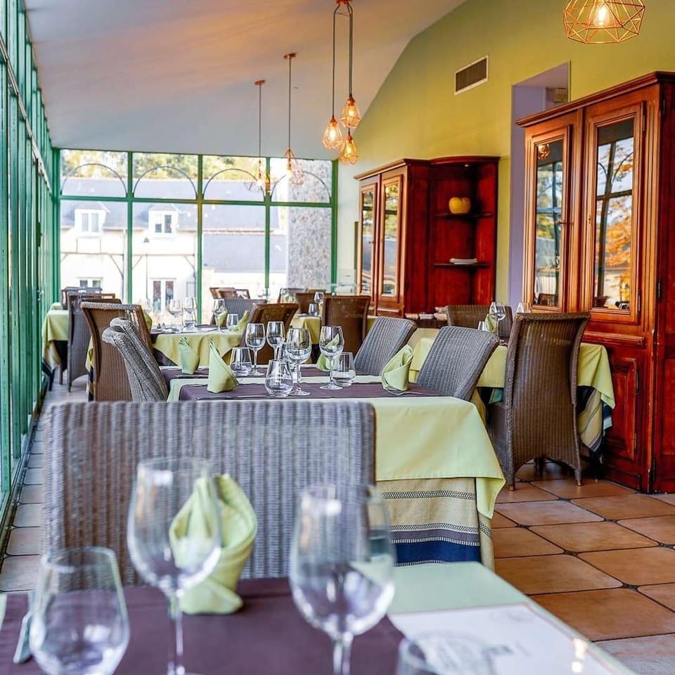 Auberge du Manet Hotel in Montigny-le-Bretonneux