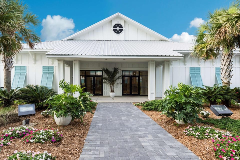 Island House Hotel Orange Beach - a DoubleTree by Hilton Hotel in Orange Beach
