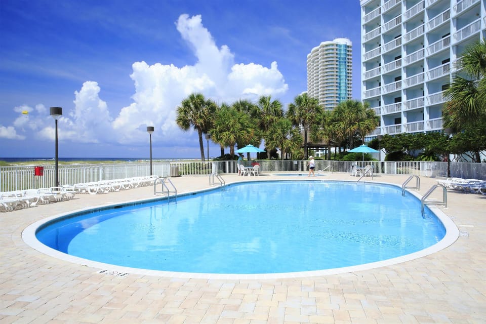 Island House Hotel Orange Beach - a DoubleTree by Hilton Hotel in Orange Beach