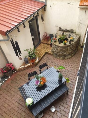 la maison porte bonheur Hotel in Bourgogne-Franche-Comté