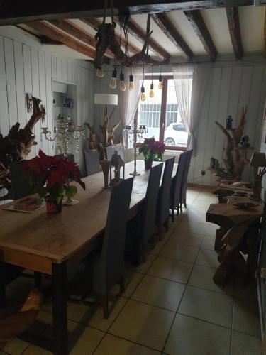 la maison porte bonheur Hotel in Bourgogne-Franche-Comté