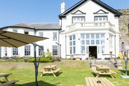 The Castle Of Brecon Hotel, Brecon, Powys - The Coaching Inn Group Hotel in Brecon