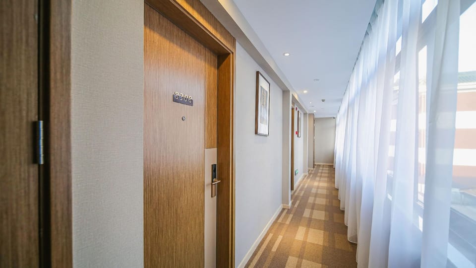 Homeinn Plus Hotel (Huzhou Normal University Yishang Street) Hotel in Suzhou