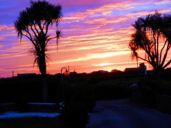 An Dooneen, the Hurley Farm B&B Hotel in County Kerry