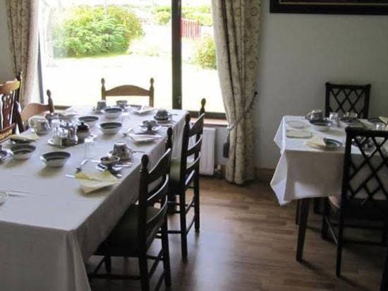 An Dooneen, the Hurley Farm B&B Hotel in County Kerry