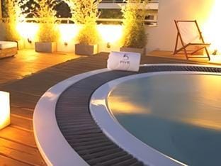 Hot tub