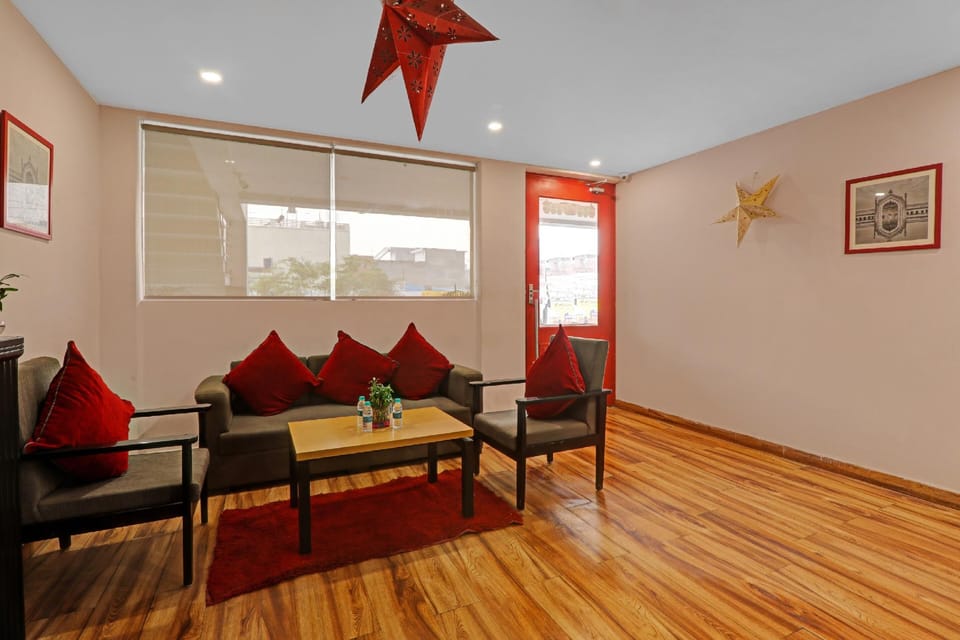 Townhouse The Shubham Hotel in Lucknow