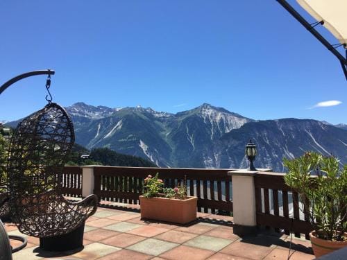 La Demeure des Elfes Hotel in Canton of Valais
