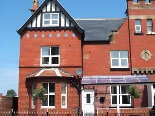 Launceston Villa Hotel in England