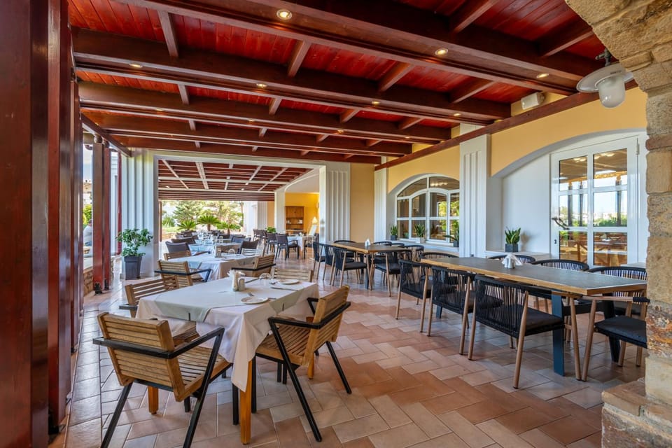 Crithoni's Paradise Hotel Hotel in Decentralized Administration of the Aegean