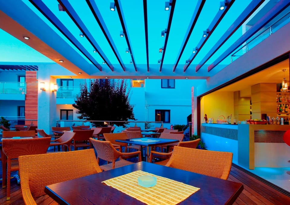 Minos Village Apartment hotel in Agia Marina
