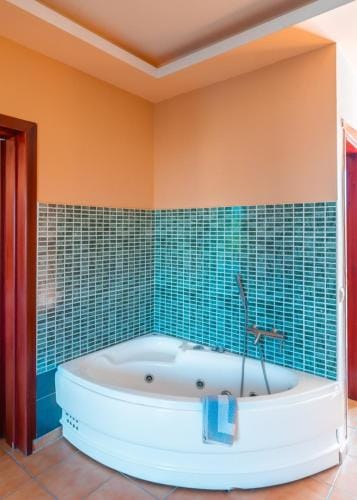 Maya Bay Hotel in Halkidiki